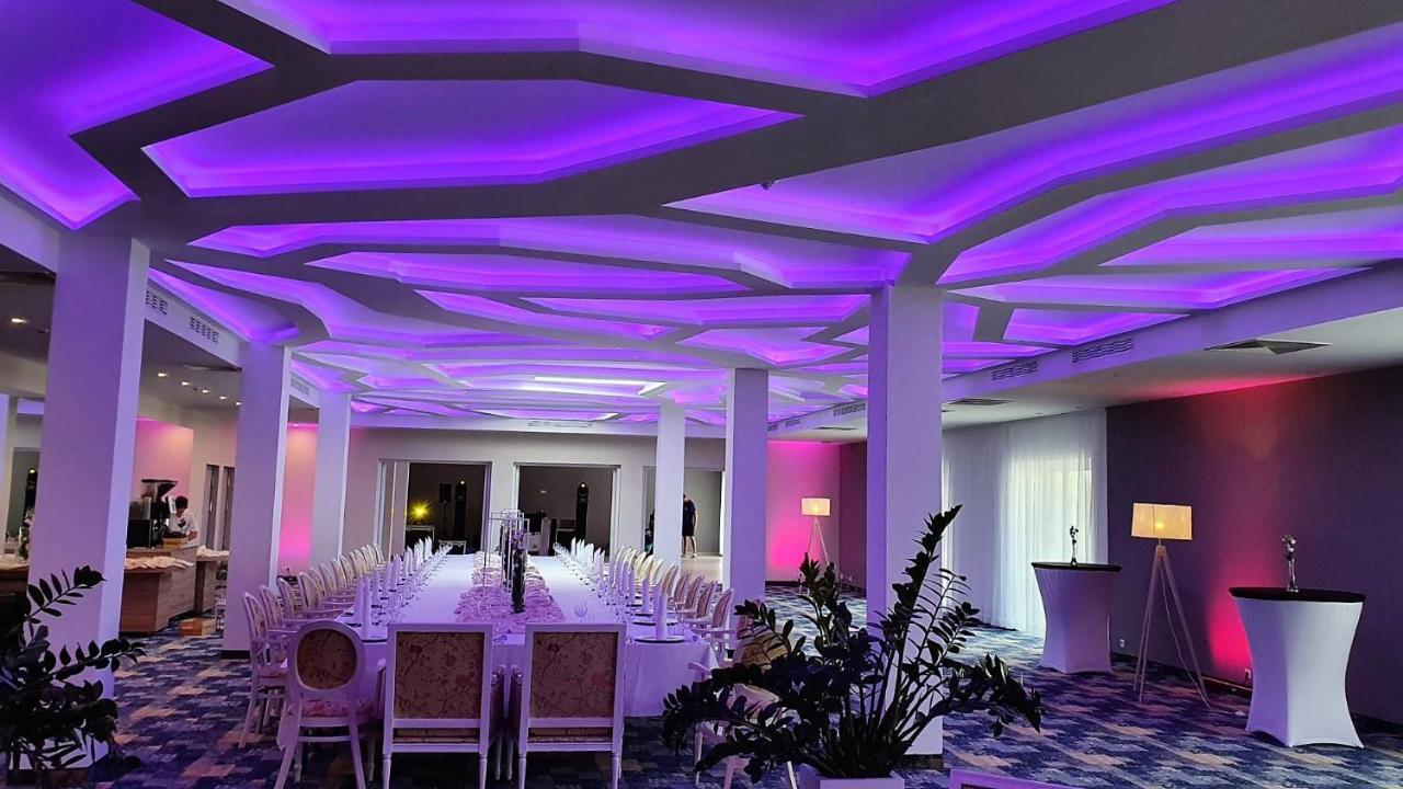 Green Garden Hotel Raszyn Eksteriør bilde