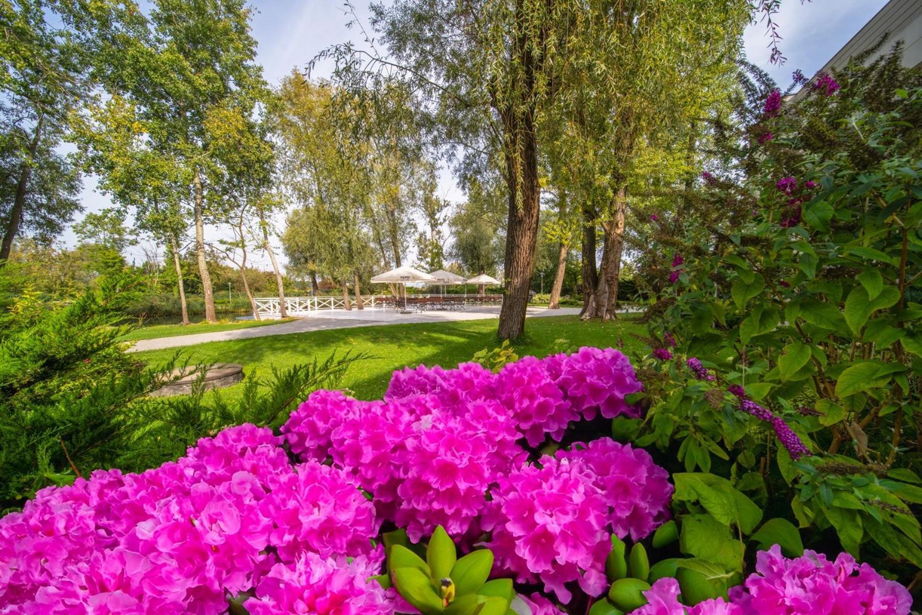 Green Garden Hotel Raszyn Eksteriør bilde