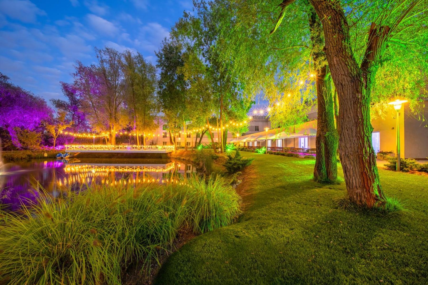 Green Garden Hotel Raszyn Eksteriør bilde